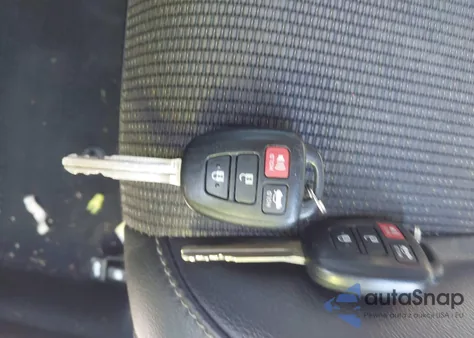 2019 Toyota Corolla Se из США, поврежденный, VIN 5YFBURHEXKP856187